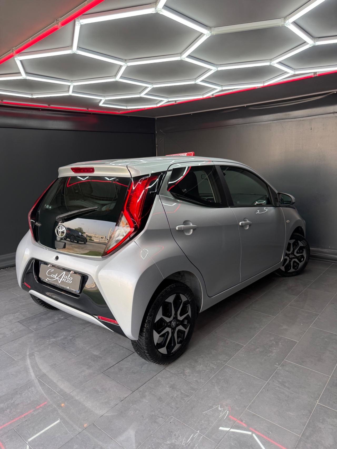 Toyota Aygo 1.0 VVT-i X-Cite 2018 Full
