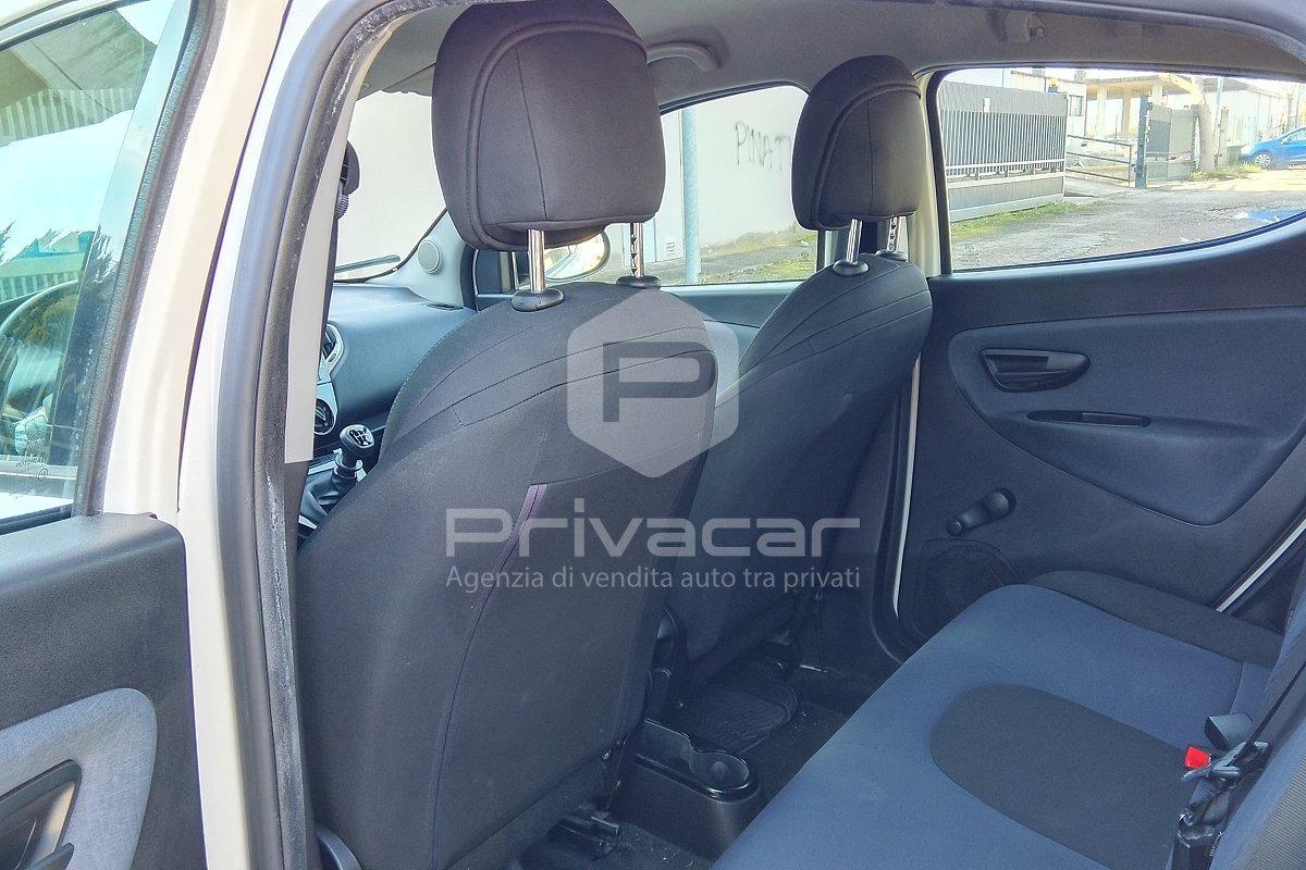 LANCIA Ypsilon 1.0 FireFly 5 porte S&S Hybrid Ecochic Silver