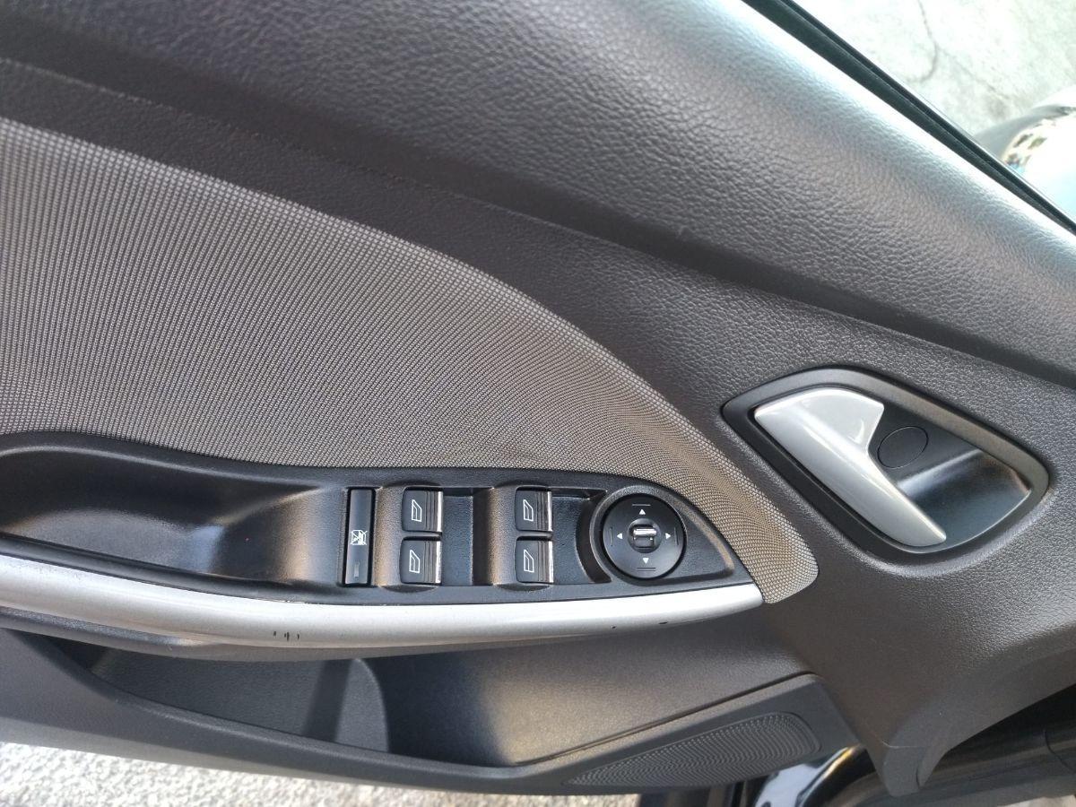FORD Focus 1.6 TDCi 95CV 5p. Titanium