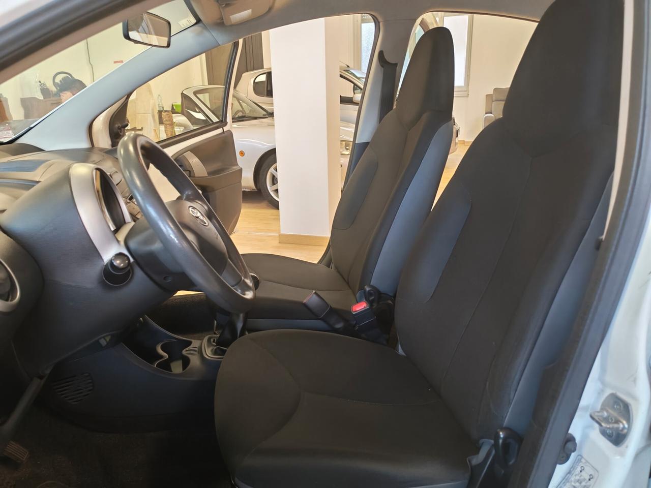Toyota Aygo - FRIZIONE + TAGLIANDO NUOVI !!!
