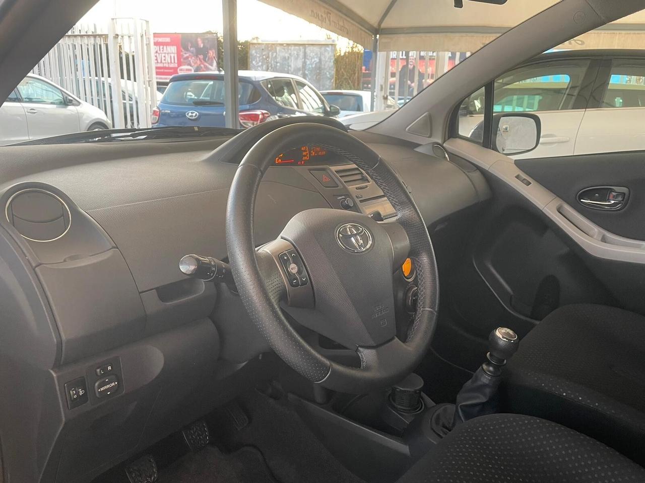 Toyota Yaris 1.3 5 porte Sol