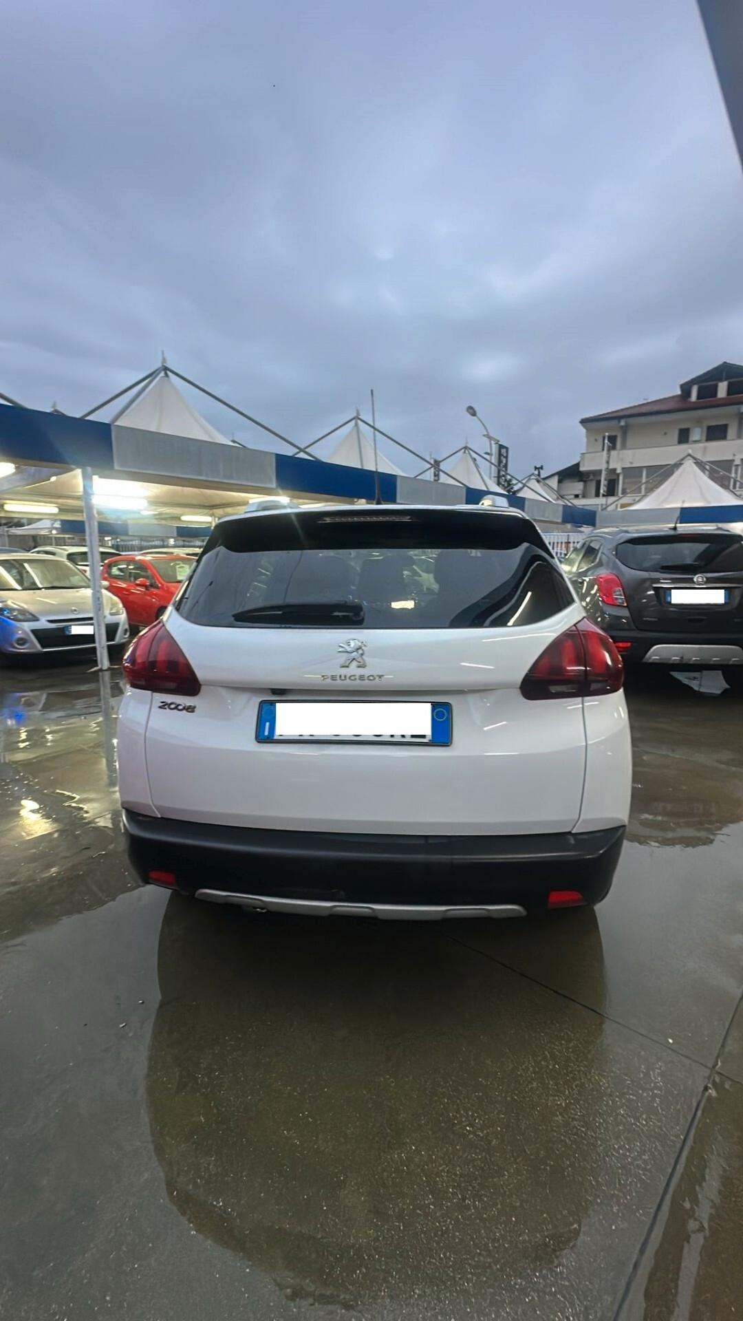 PEUGEOT 2008 1,6 DIESEL FULL OPTIONAL