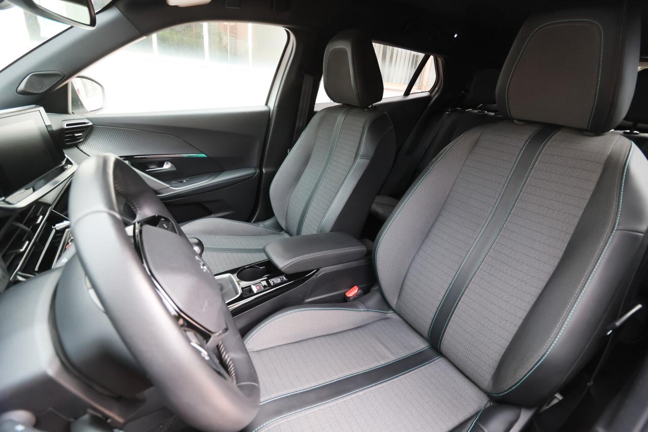 Peugeot 2008 1.2 PureTech 100cv Allure Pack 2023