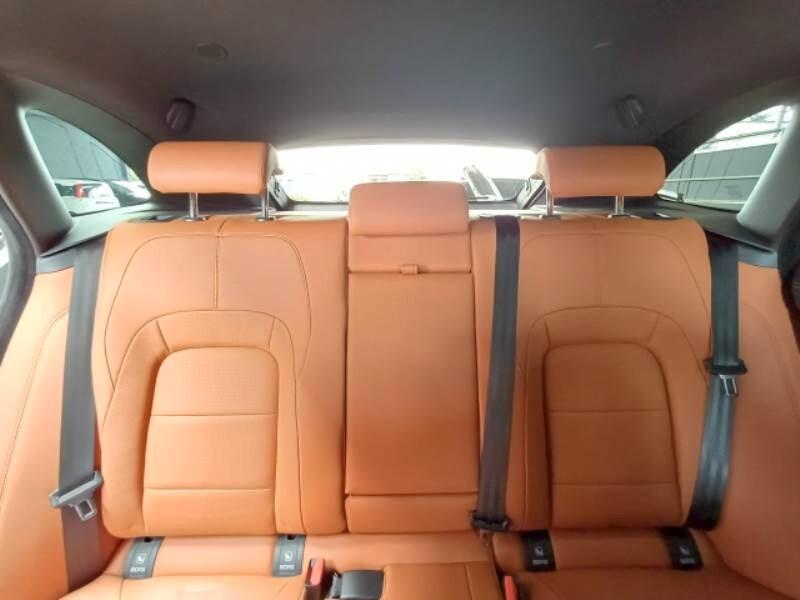 Jaguar F-Pace 2.0 D 204 CV AWD aut. R-Dynamic SE