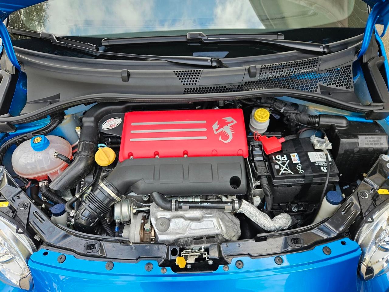 Abarth 695 1.4 Turbo T-Jet 180 CV 131 Rally