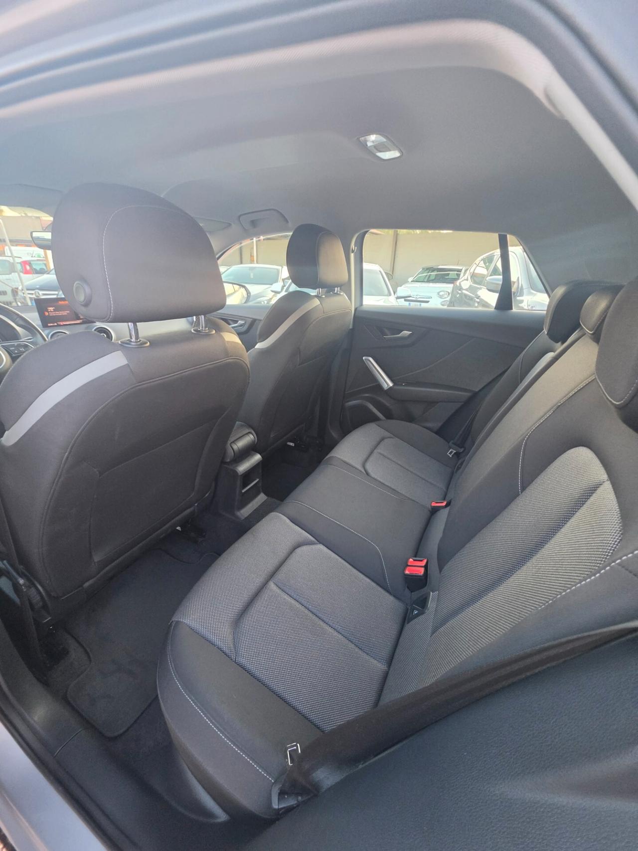 Audi Q2 35 TFSI Business Design