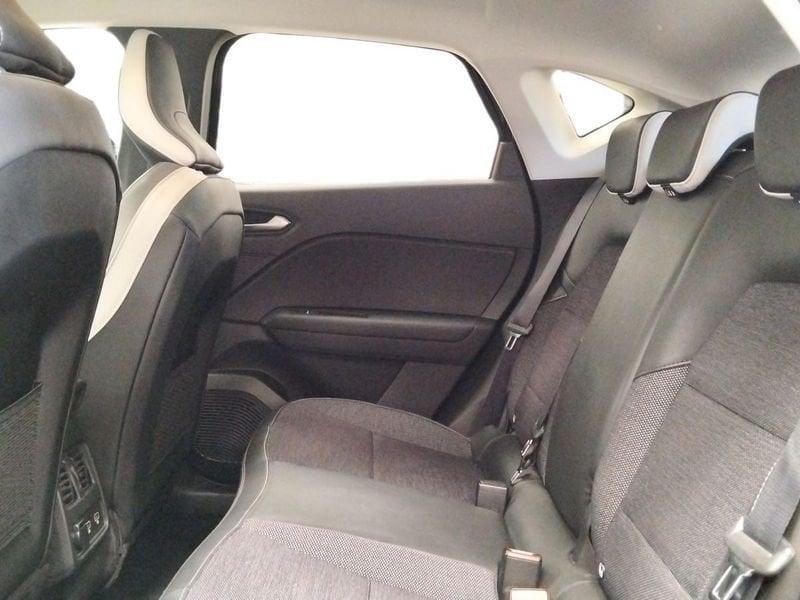 Renault Captur E-Tech hybrid 1.6 E-TECH ENGINEERED HEV 105KW AUTO