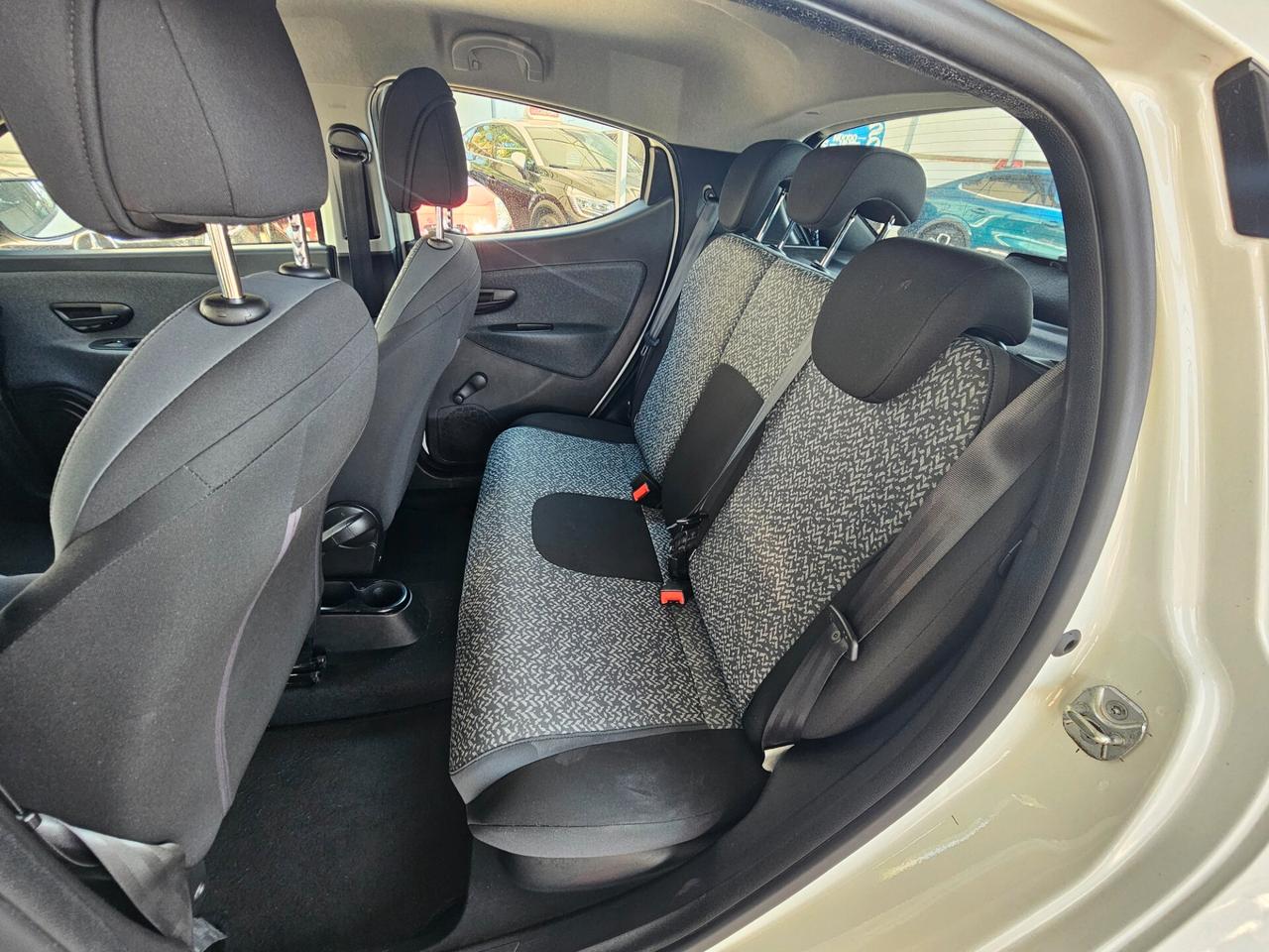 Lancia Ypsilon 1.2 GPL Ecochic Elefantino Blu 5P
