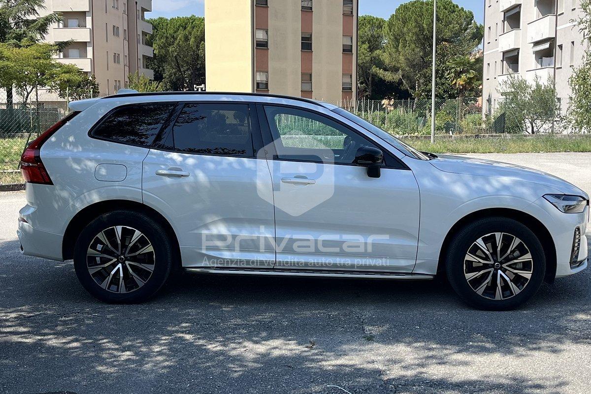 VOLVO XC60 B4 (d) AWD automatico Plus Dark
