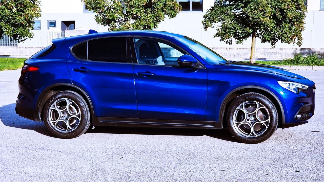 Alfa Romeo Stelvio 2.2 190 CV AT8 Q4 Executive