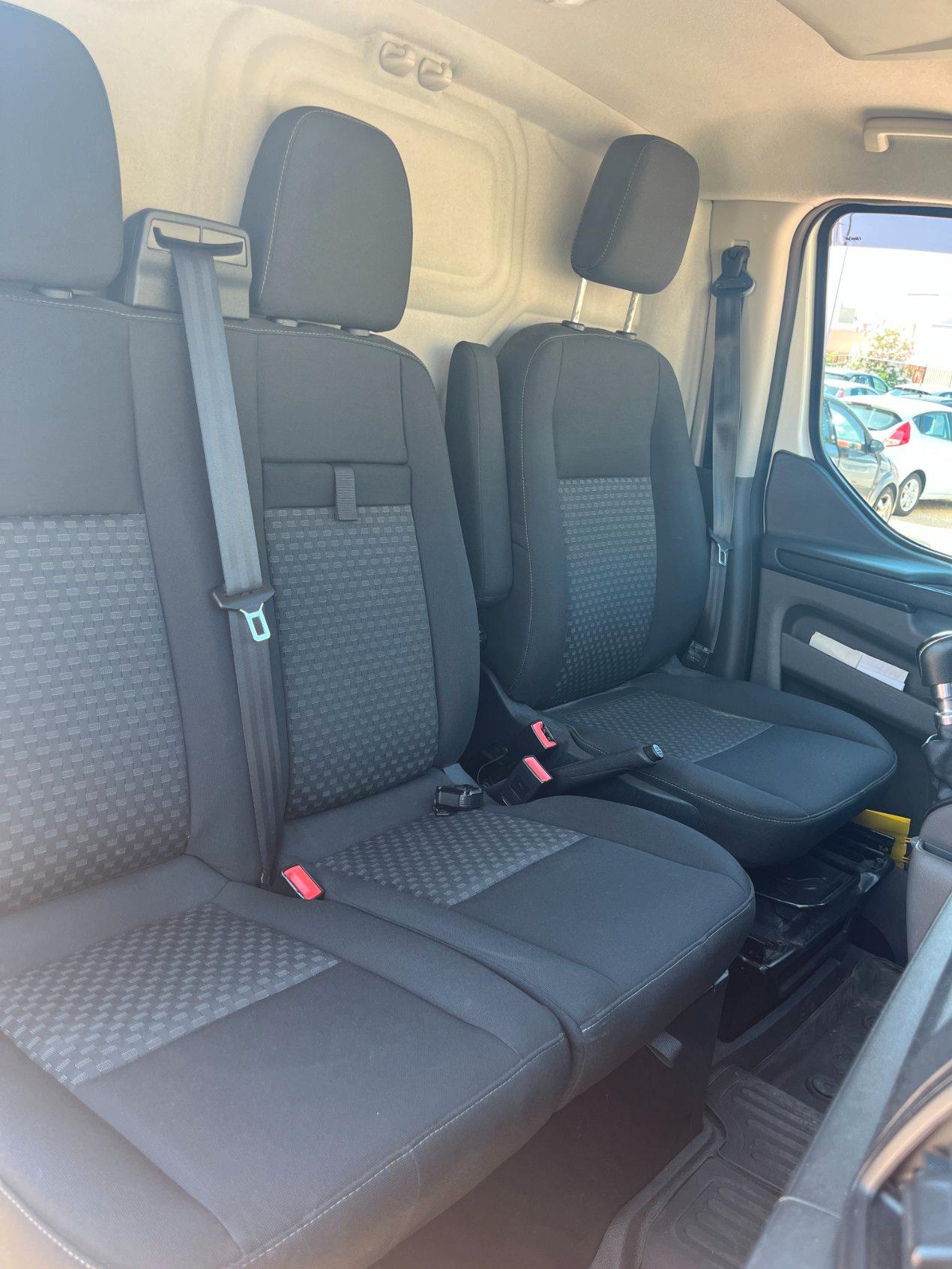 FORD Transit Custom 300 2.0 tdci 130cv Titanium L2H1 E6