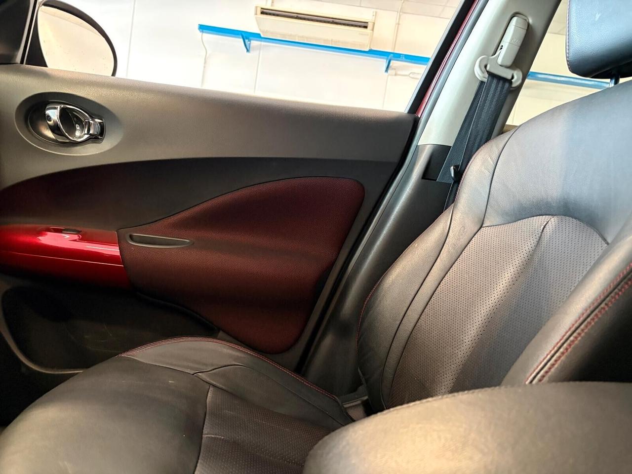 Nissan Juke LIMITED EDITION 1.6 DIG-T 190 CV