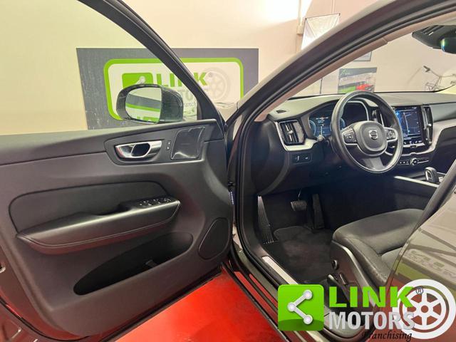 VOLVO XC60 B4 (d) Geartronic Momentum Pro