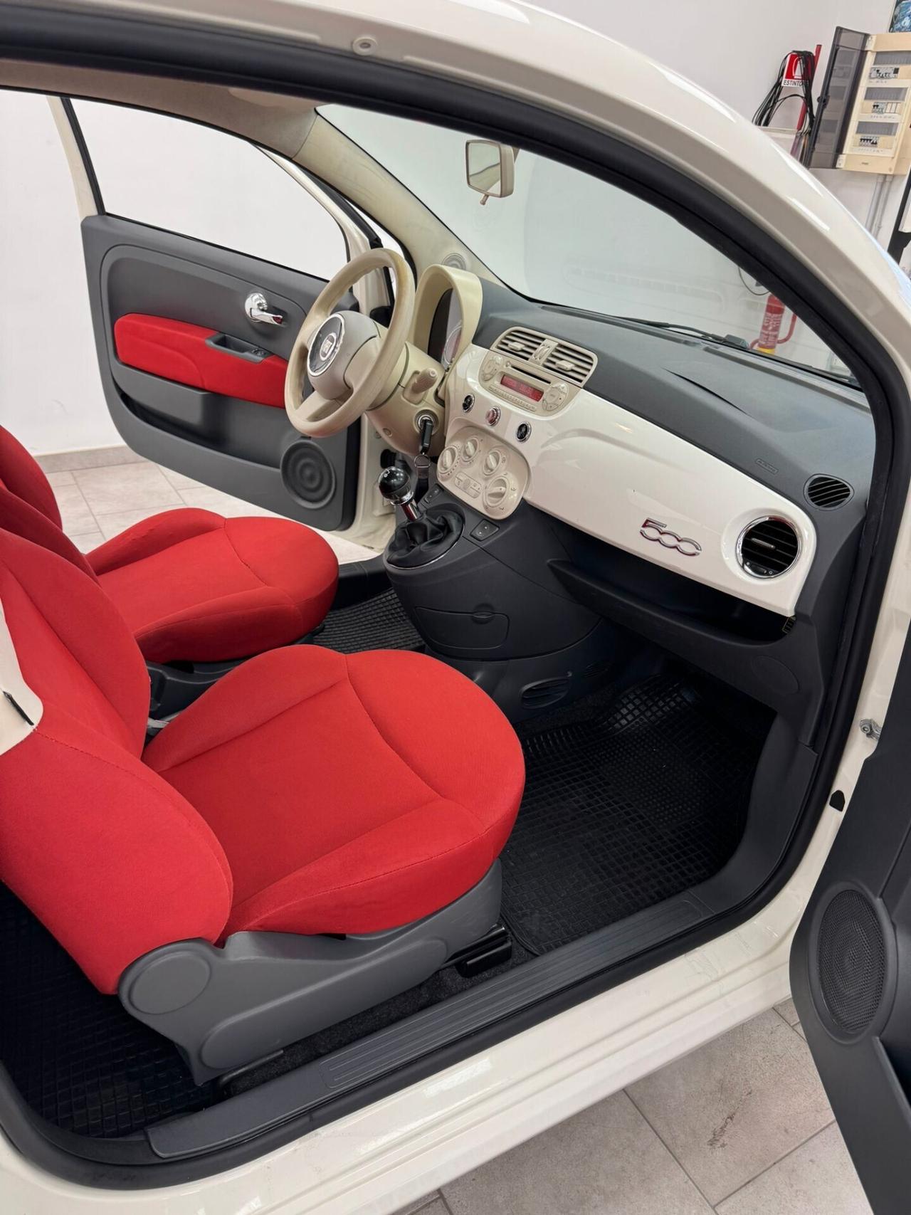 FIAT 500 LOUNGE 1.2 BENZINA 2011