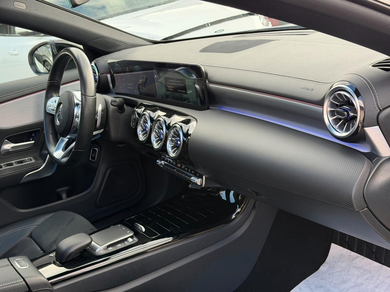 Mercedes-benz CLA 200 D 150 cv. Automatic NIGHT EDITION (Full optional)