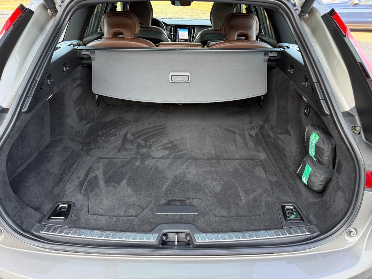 Volvo V90 Cross Country B4 AWD Geartronic Business Pro
