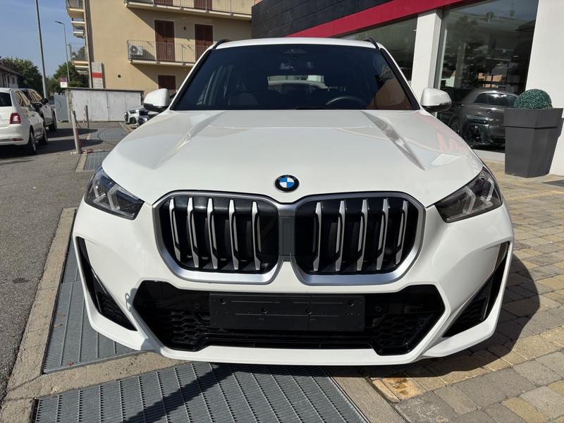 BMW X1 sdrive18d auto FULL LED-NAVI-CAM-18"