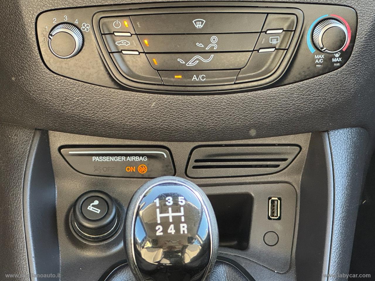 FORD Tourneo Courier 1.5 TDCI 75 CV Plus