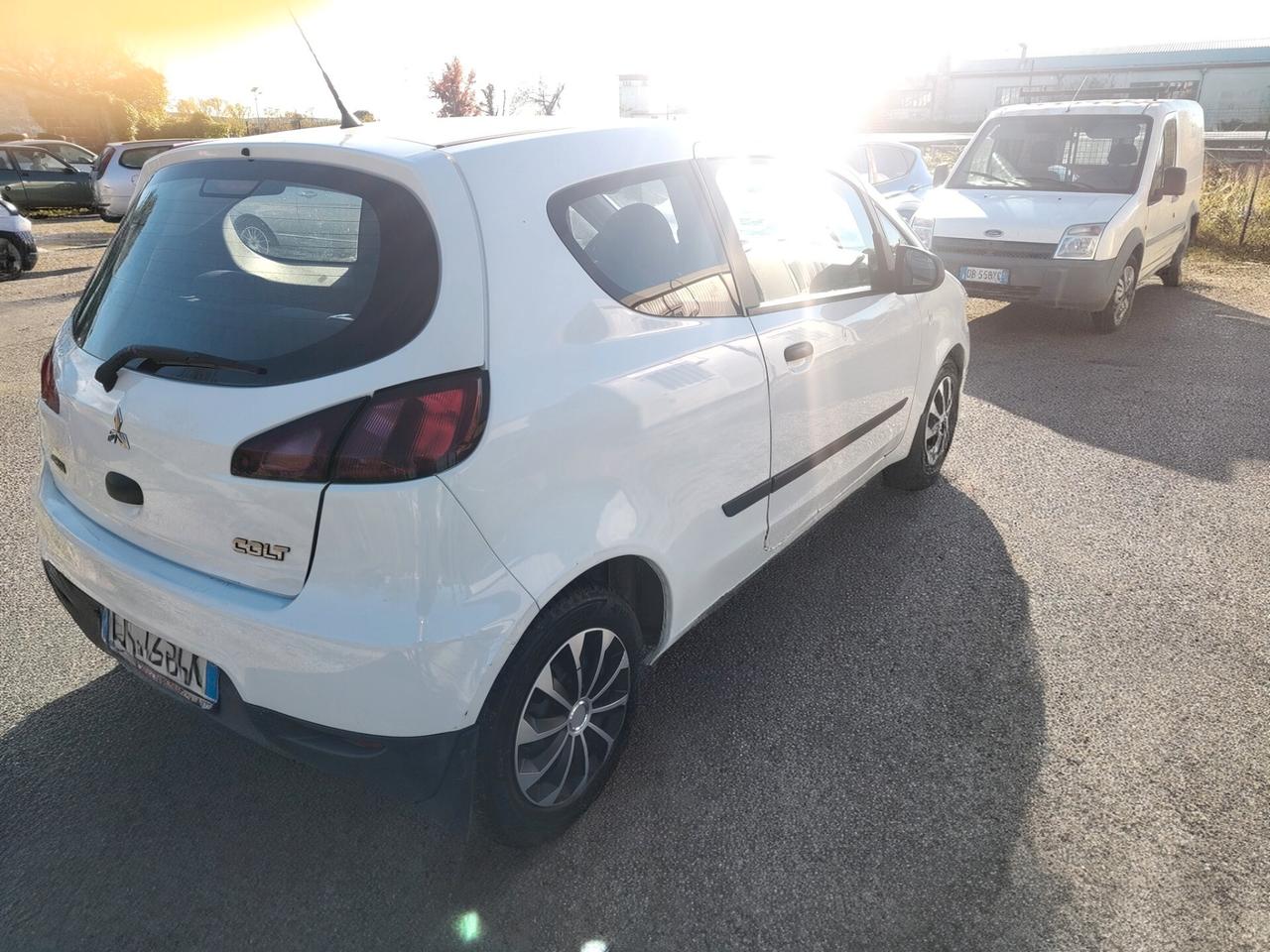 Mitsubishi Colt 1.1 anno 2010 Uniproprietaria