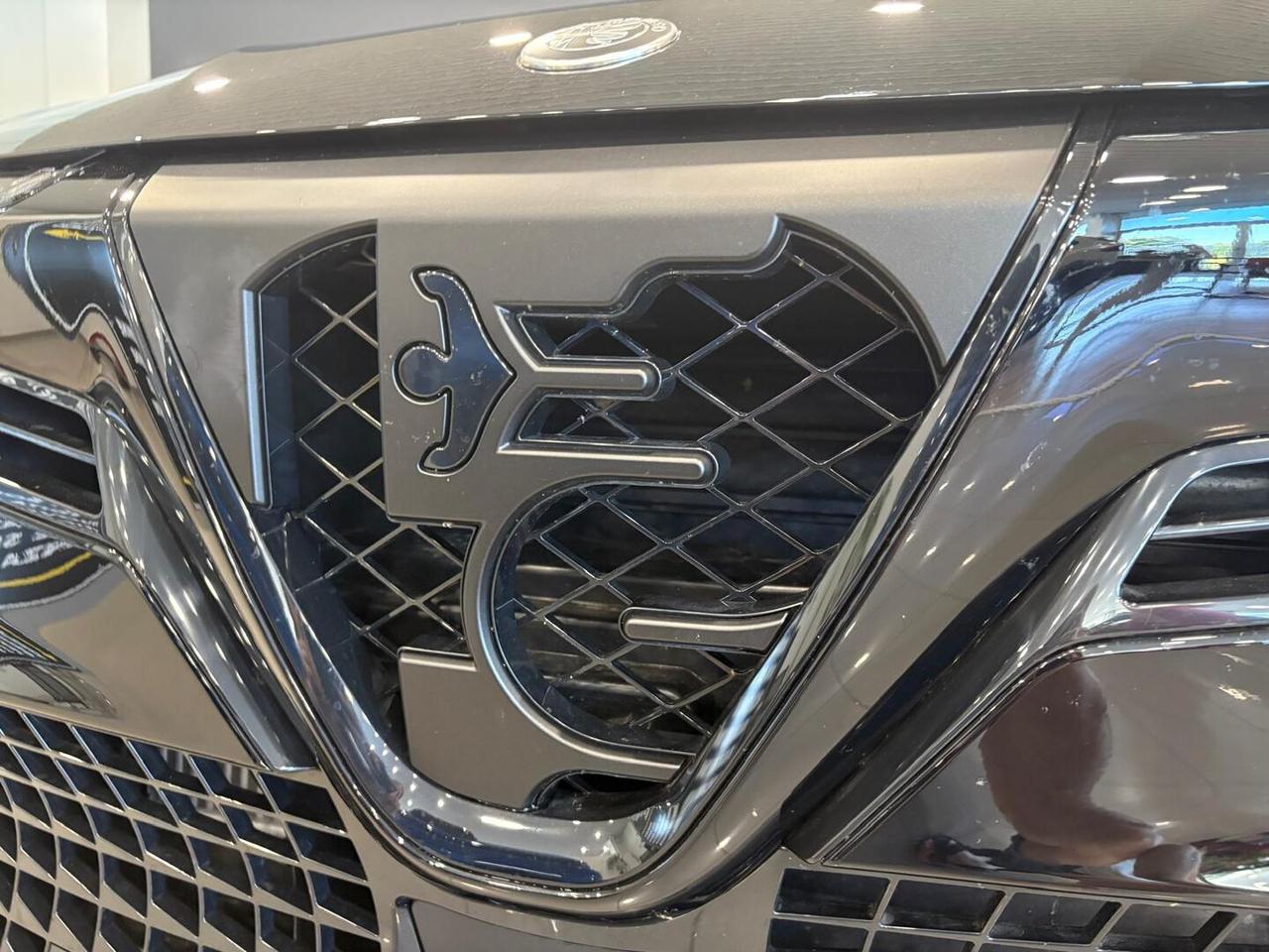 Alfa Romeo Junior 1.2 ibrida Speciale 136cv edct6