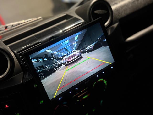 LAND ROVER Defender 110 2.2 TD4 Station Wagon N1