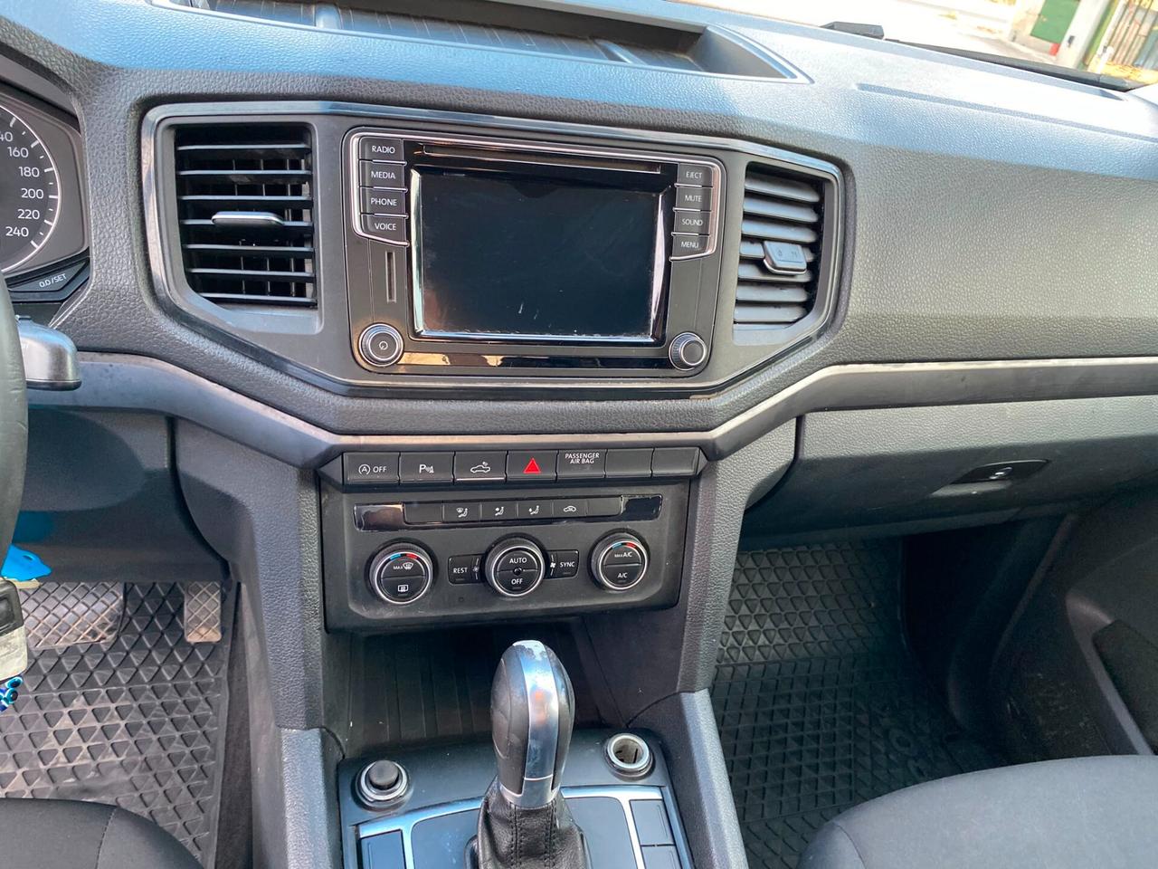 Volkswagen Amarok 3.0 V6 TDI 4MOTION BMT permanente aut. DC Comfortline