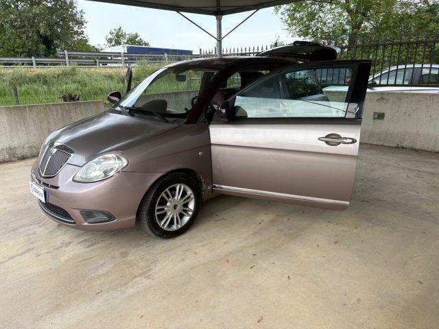 LANCIA Ypsilon 1.2 69 CV Platino OK NEOP INTERNI IN PELLE