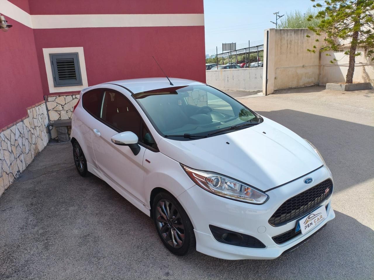 Ford Fiesta 1.5 TDCi 95CV 3 porte ST-Line