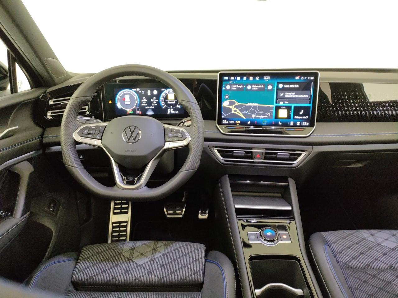 VOLKSWAGEN Tiguan 1.5 etsi R-Line Plus 150cv DSG