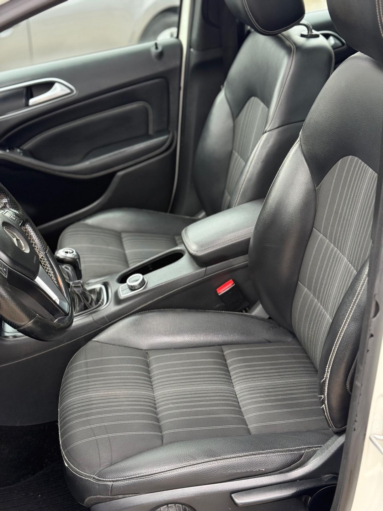Mercedes-benz B 180 CDI BlueEFFICIENCY Premium