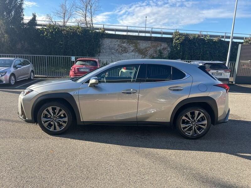 Lexus UX Hybrid 4WD F Sport