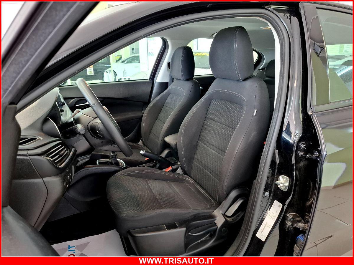 FIAT Tipo 1.4 Lounge 5p (LUCI LED+NAVI)