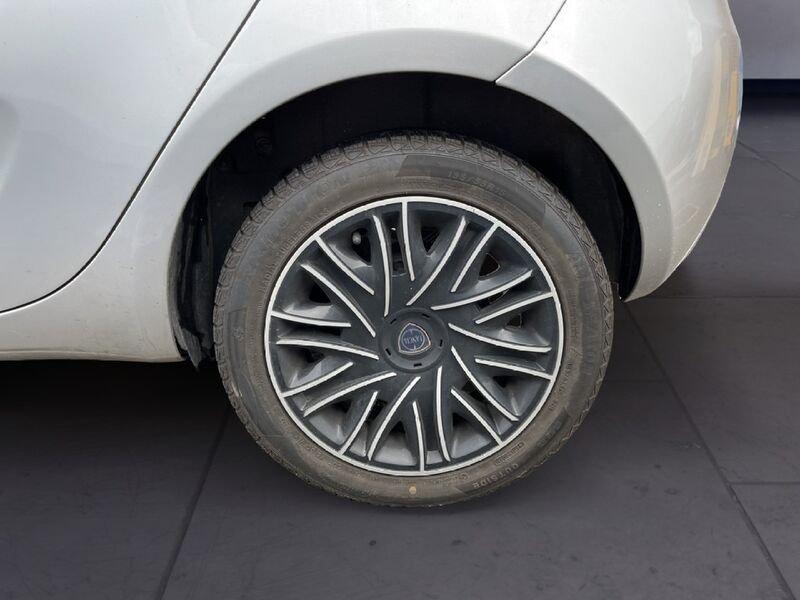 Lancia Ypsilon III 2021 1.0 firefly hybrid Gold s&s 70cv