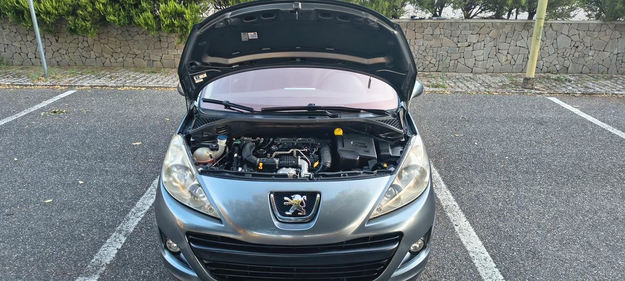 Peugeot 207 1.4 HDi 70CV 5p. Access