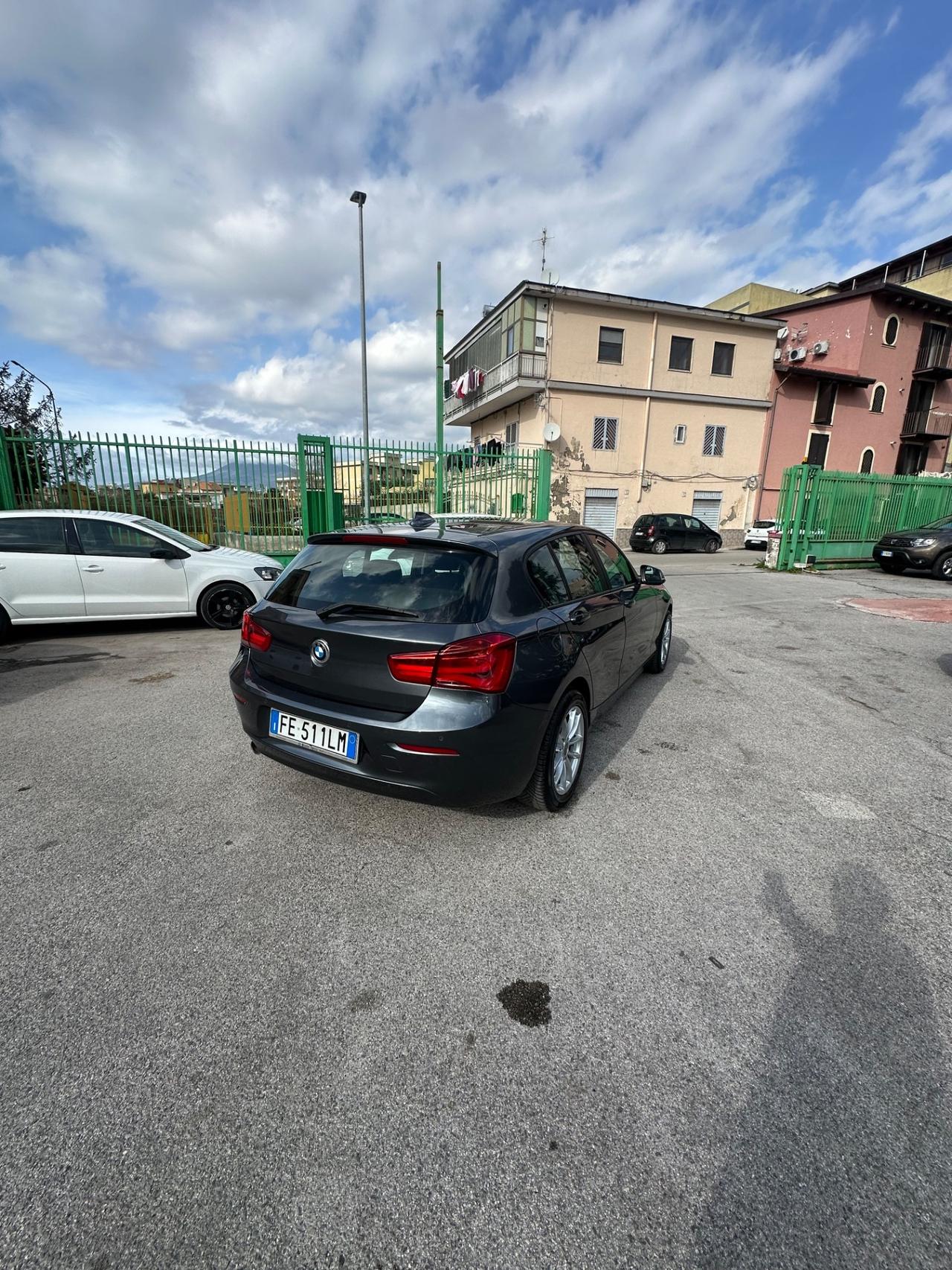 Bmw 116 116d 5p. Urban