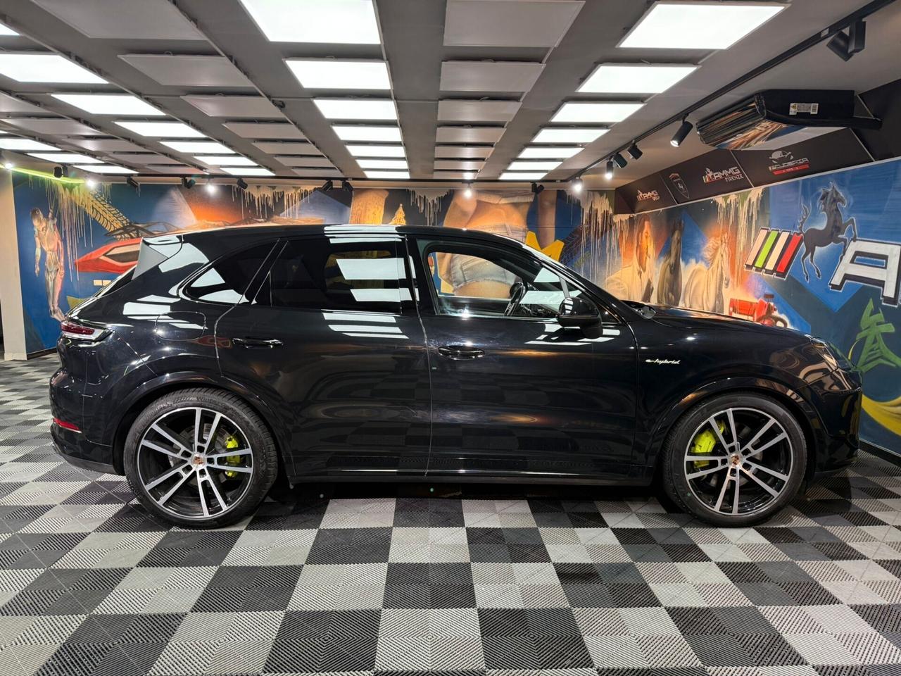 Porsche Cayenne Coupé 3.0 V6 E-Hybrid (777)