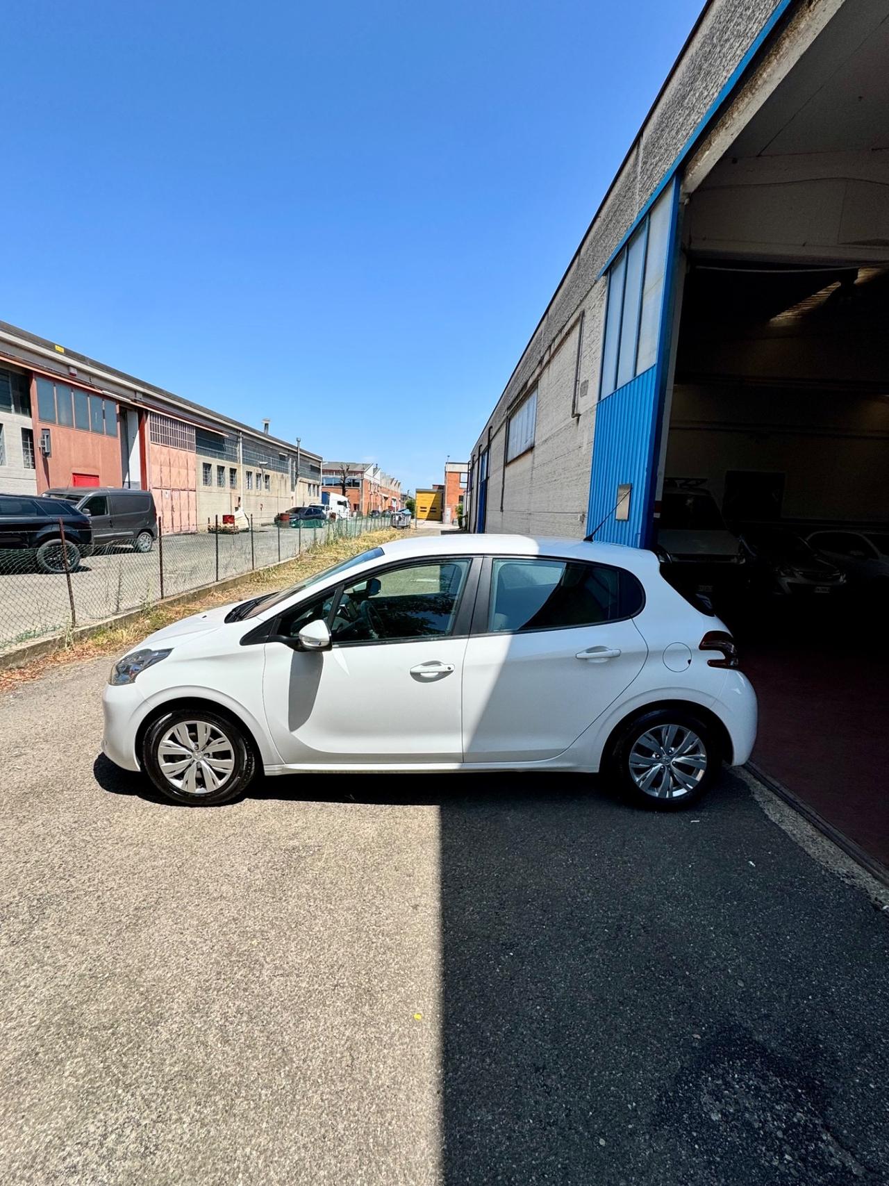 Peugeot 208 1.4 HDi 68 CV 5 porte Active
