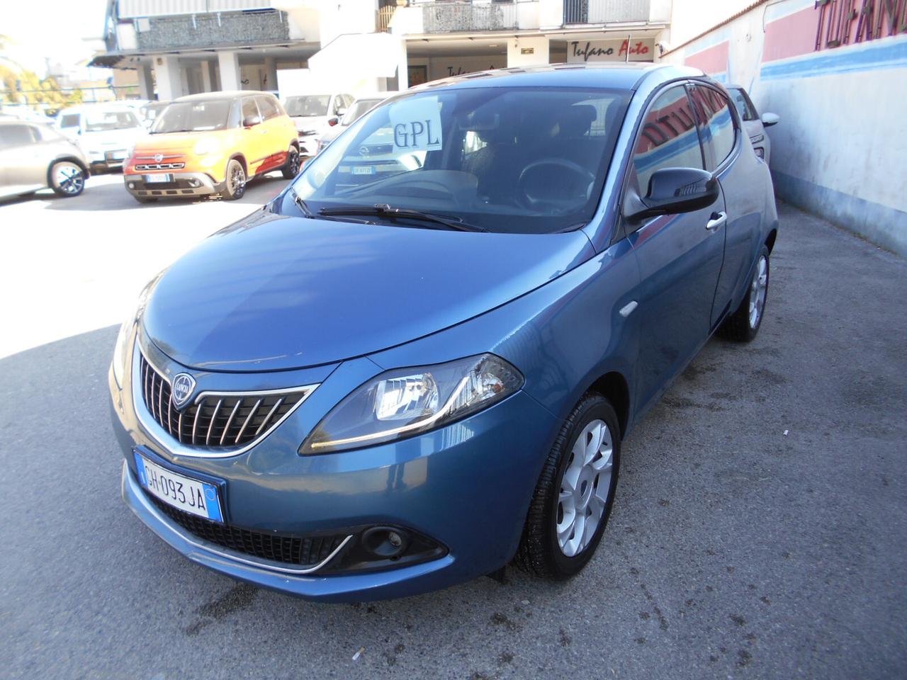 Lancia Ypsilon 1.2 69 CV 5 porte GPL Ecochic Silver