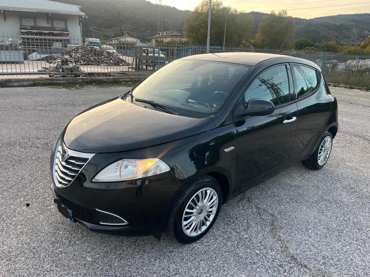 Lancia Ypsilon 1.3 MJT 16V 95 CV 5 porte S&S Elle
