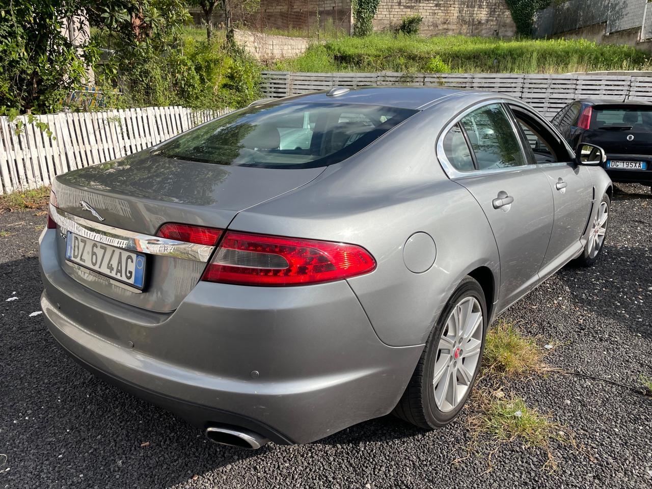 Jaguar XF 2.7D V6 Premium Luxury