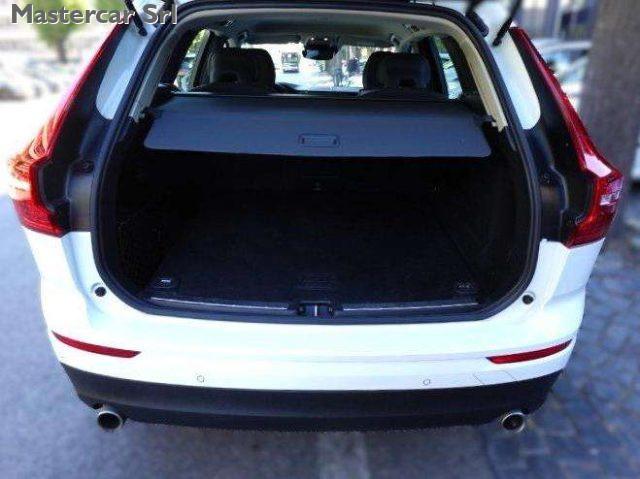 VOLVO XC60 XC60 2.0 b4 Momentum - Business awd auto-GE934CR