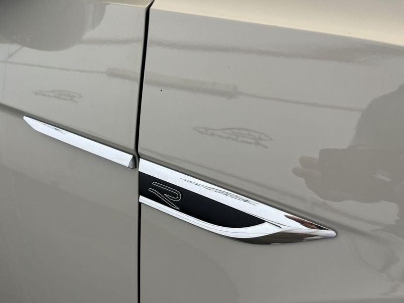 Volkswagen T-Roc T-Roc 1.5 tsi R-Line dsg TUA DA 289,00 EURO AL MESE