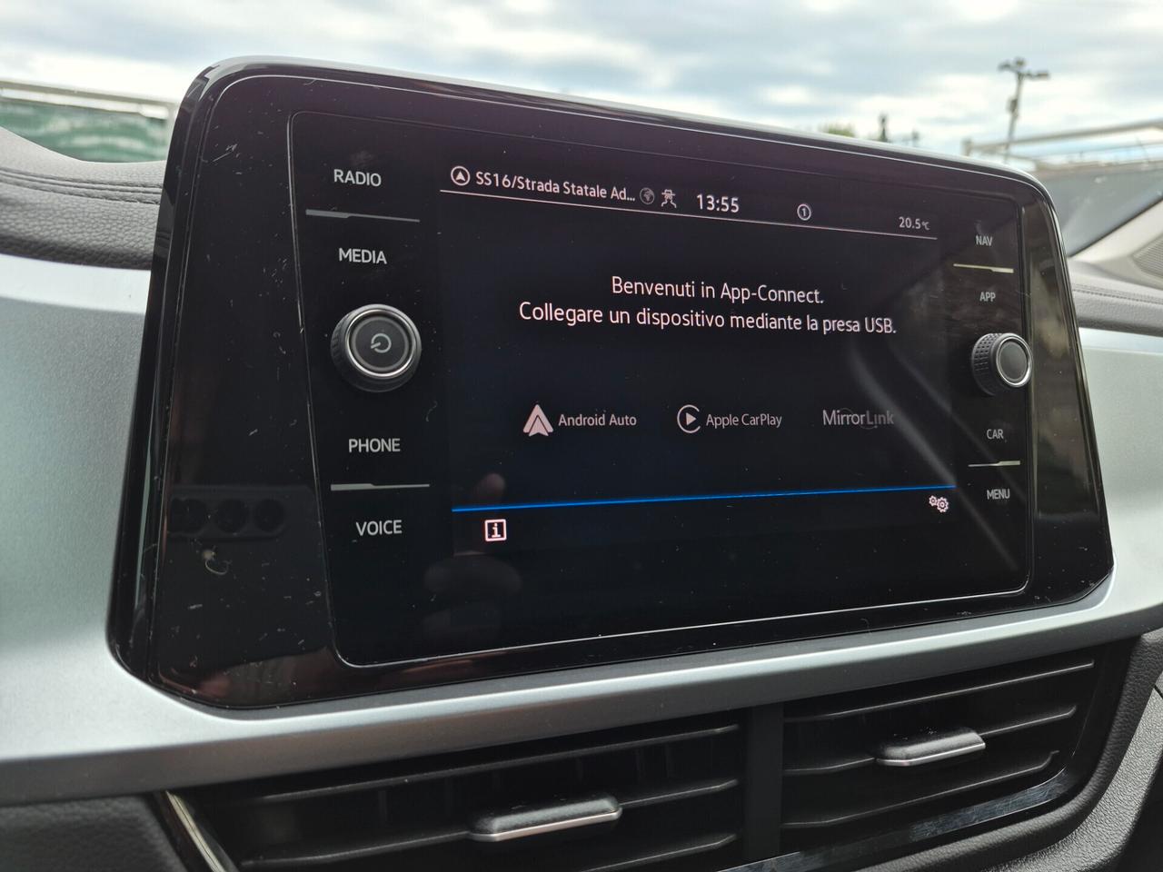Volkswagen T-Roc 2.0 tdi DSG APPLE CARPLAY + ANDROID AUTO COCKPIT RETROCAMERA ACC LED