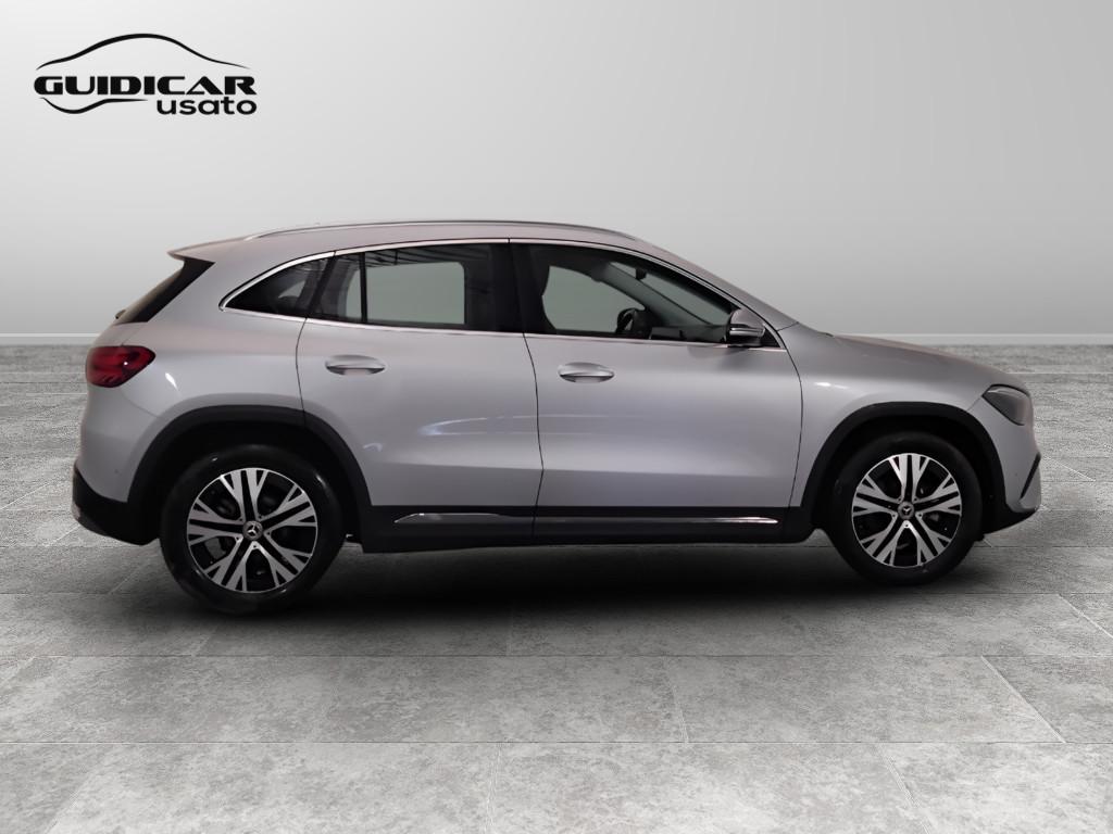 Mercedes-Benz GLA-H247 2023 - GLA 180 d Progressive Advanced auto