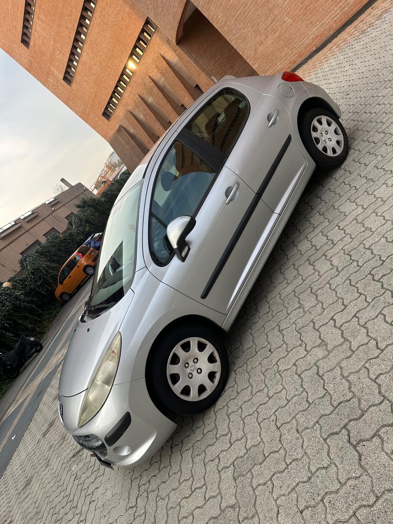 Peugeot 207 1.4 VTi 95CV 5p. Energie Sport