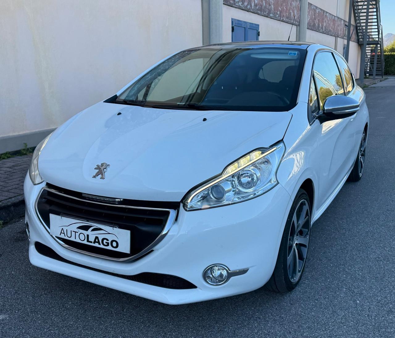 Peugeot 208 1.6 e-HDi 92 CV Stop&Start 3 porte Allure