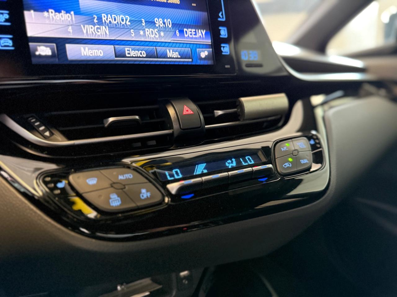 Toyota C-HR 1.8 Hybrid E-CVT Lounge