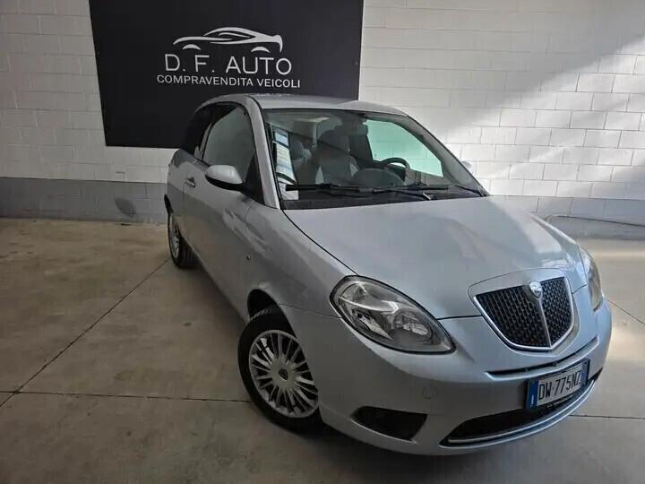 Lancia Ypsilon Neopatentati