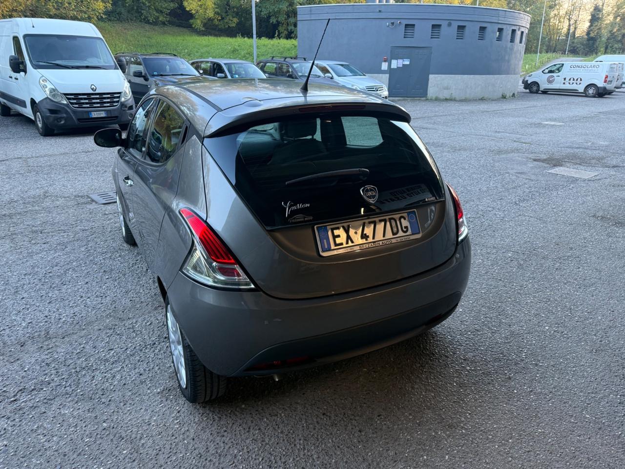 Lancia Ypsilon 1.2 69 CV 5 porte Silver