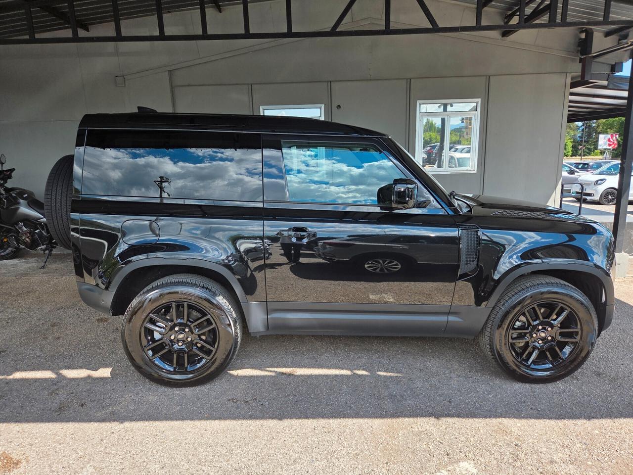 Land Rover Defender Auto X-Dynamic SE 37.000KM!!